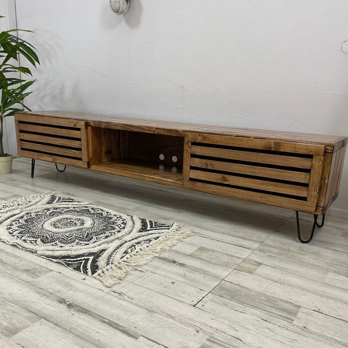 3Sec TV Stand with Modern Doors