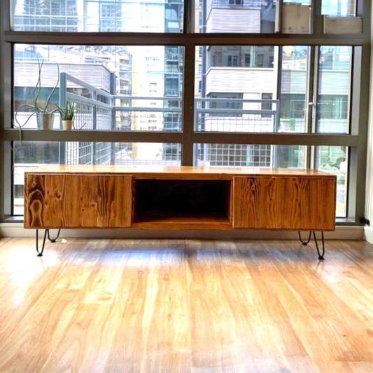 3Sec TV Stand with Doors