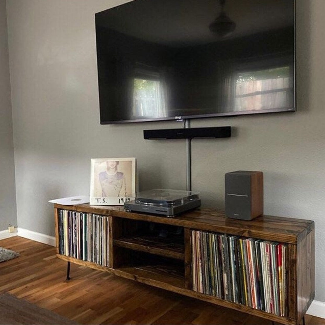 Vertically Adjustable Shelf