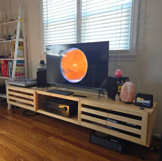 3Sec TV Stand with Modern Doors