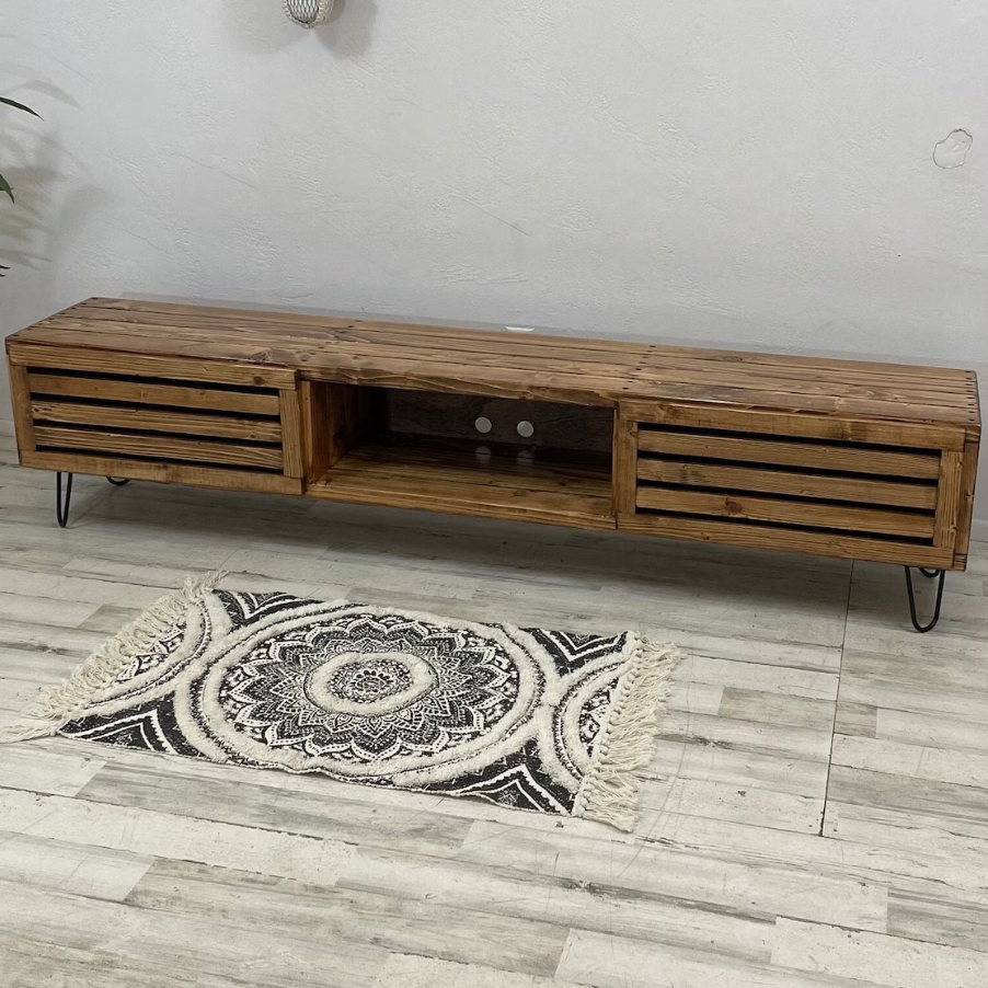 The 3Sec TV Stand with Modern Doors