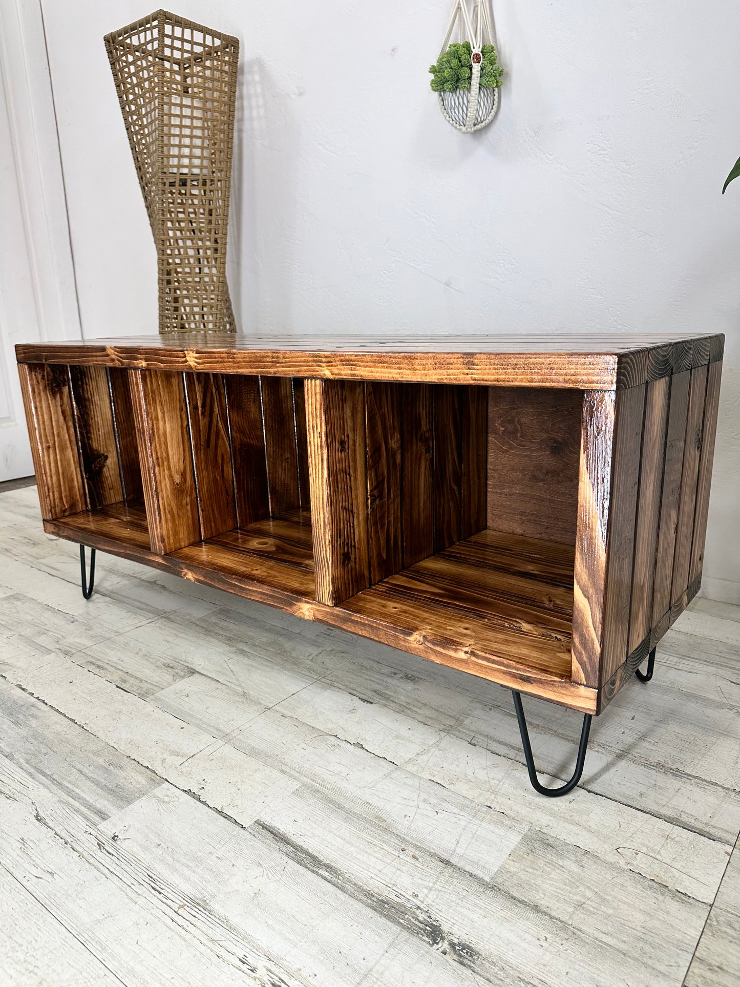 50” honey 3 sec rec 6” angled wooden legs for Robert