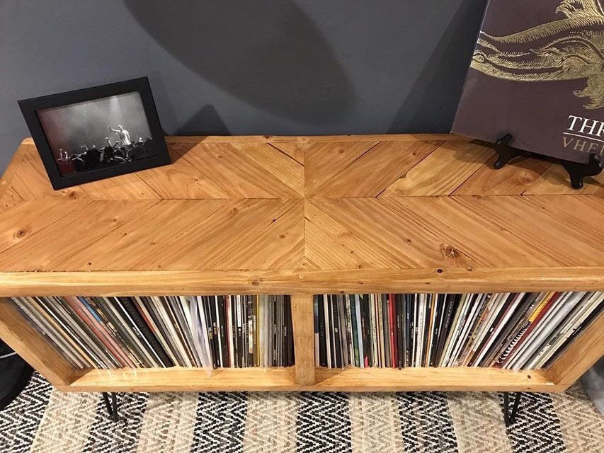 Solid Colliding Chevron Top Upgrade Ocean Beach Pallet Co