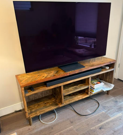 Custom Speaker Stands- Round: Juan