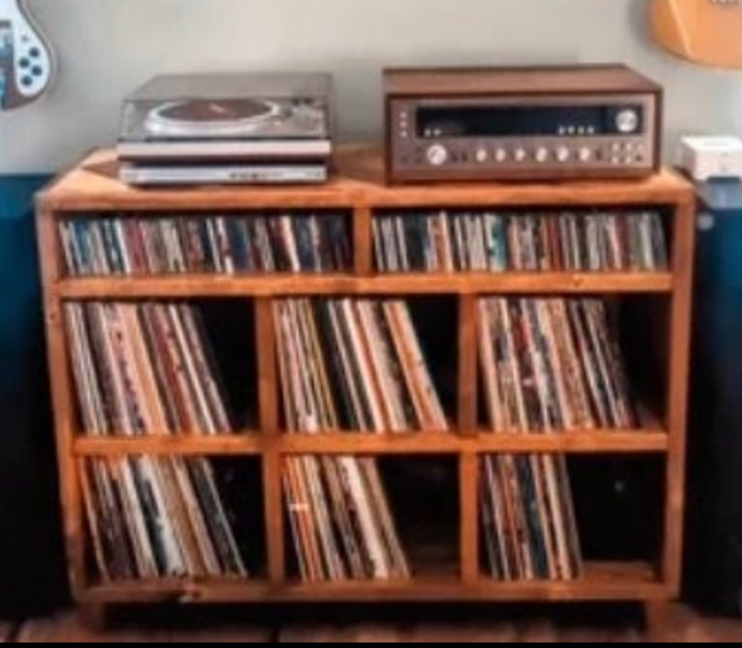 David CD and vinyl record storage rack, open front wooden shelves